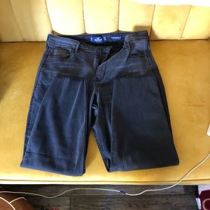 Hollister ultra high rise mom jean